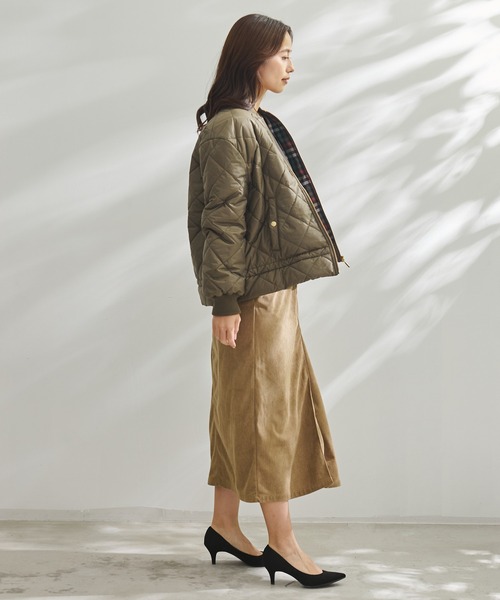 Arnold Palmer(アーノルドパーマー)の「キルティング ギャザーヘム ミリタリージャケット(ミリタリージャケット・レディース・アイボリー/ブラック/カーキ・M/S/L)」の16枚目の写真