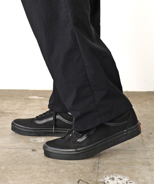 VANS(バンズ)の「VANS/ヴァンズ OLD SKOOL スニーカー 2026年 夏 夏服(スニーカー・メンズ・ライトピンク/ブラック×ホワイト/ブラック×ブラック・7/9/5/6/9h/8h/10/5h/7h/6h/8/10h)」の2枚目の写真