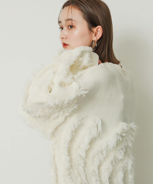SENSE OF PLACE by URBAN RESEARCH（センスオブプレイスバイアーバンリサーチ）の「カットフリンジセーター（ニット/セーター・レディース・アイボリー/チャコールグレー/オレンジ・ONE）」の10枚目の写真