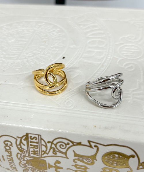 SHENERY（シーナリー）の「【WEB限定】メタルクロスラインリング（リング・レディース・ゴールド/シルバー・FREE）」の4枚目の写真