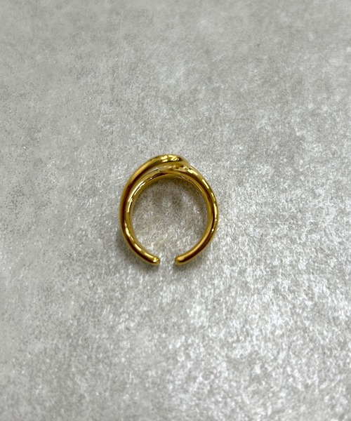 SHENERY（シーナリー）の「【WEB限定】メタルクロスラインリング（リング・レディース・ゴールド/シルバー・FREE）」の6枚目の写真
