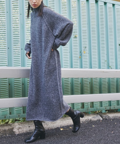 Auntie Rosa Holiday（アンティローザホリデー）の「ローゲージタートルニットワンピース（ワンピース・レディース・ブラック/グレー・FREE）」の14枚目の写真