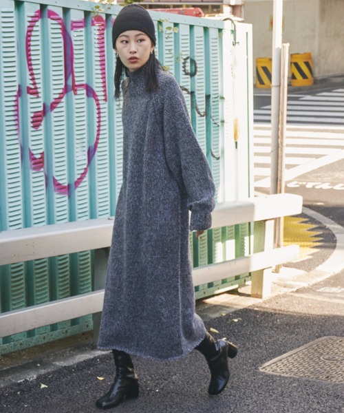 Auntie Rosa Holiday（アンティローザホリデー）の「ローゲージタートルニットワンピース（ワンピース・レディース・ブラック/グレー・FREE）」の16枚目の写真