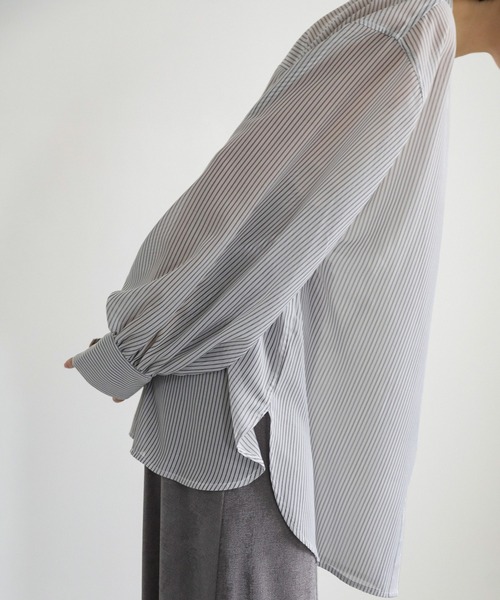 select MOCA（セレクトモカ）の「ストライプシアーボリュームスリーブシャツ（シャツ/ブラウス・レディース・ブラック/ライトグリーン/ベージュ/オフホワイト・FREE）」の15枚目の写真