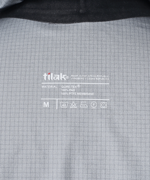 Tilak（ティラック）の「【TILAK / ティラック】別注 Raptor Jacket GORE-TEX (R) PRO（マウンテンパーカー・メンズ・ブラック・SMALL/MEDIUM/LARGE/X-LARGE）」の13枚目の写真