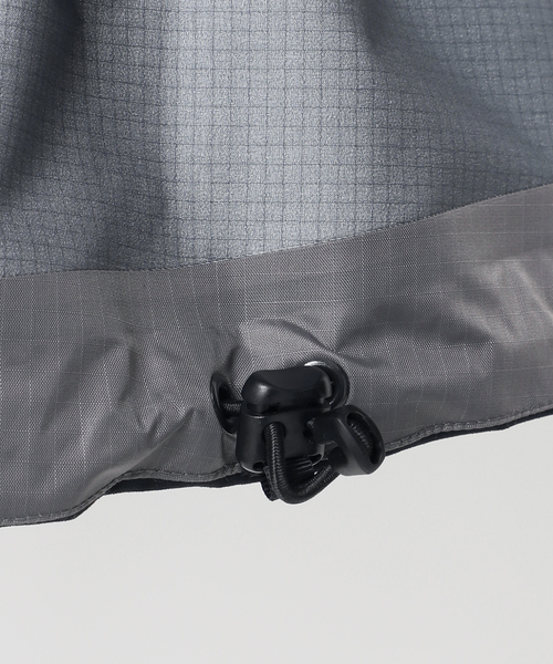 Tilak（ティラック）の「【TILAK / ティラック】別注 Raptor Jacket GORE-TEX (R) PRO（マウンテンパーカー・メンズ・ブラック・SMALL/MEDIUM/LARGE/X-LARGE）」の11枚目の写真