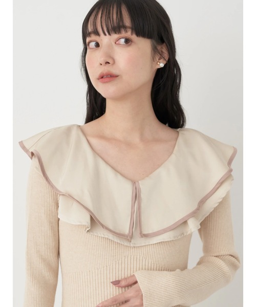 earth music&ecology（アースミュージックアンドエコロジー）の「パイピングフレアカラーニットワンピース（ワンピース・レディース・アイボリー/ブラック/グレイッシュブルー・FREE）」の8枚目の写真