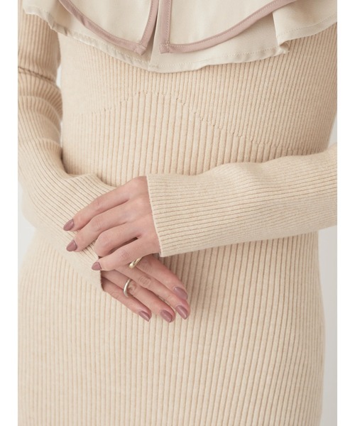 earth music&ecology（アースミュージックアンドエコロジー）の「パイピングフレアカラーニットワンピース（ワンピース・レディース・アイボリー/ブラック/グレイッシュブルー・FREE）」の10枚目の写真