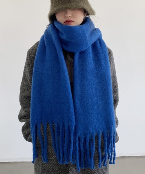 Miniministore(ミニミニストア)の「ボリューム ワイドマフラーフリンジ 無地(マフラー・レディース・ブラック/グレイッシュベージュ/ライトブルー/エメラルドブルー/グリーン/コーラルピンク/ベージュ/ブルー/ホワイト/ベージュ系1/イエロー/パープル/クリーム/ライトカーキ/ベビーピンク・フリー)」の11枚目の写真