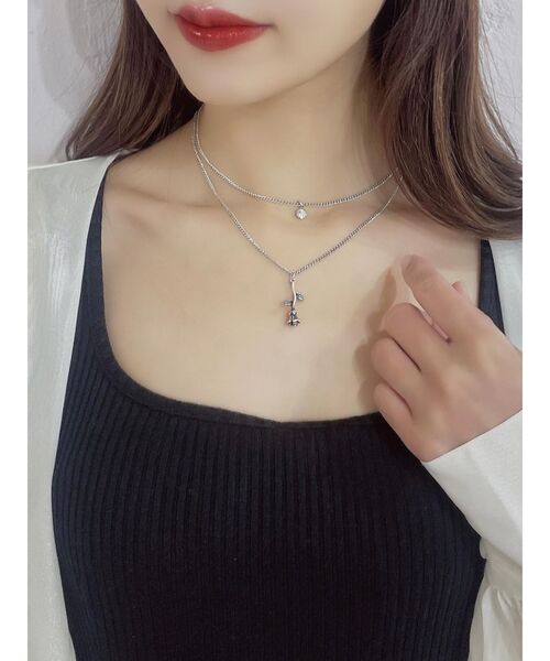 EATME(イートミー)の「ローズダブルチェーンネックレス(ネックレス・レディース・シルバー・FREE)」の1枚目の写真