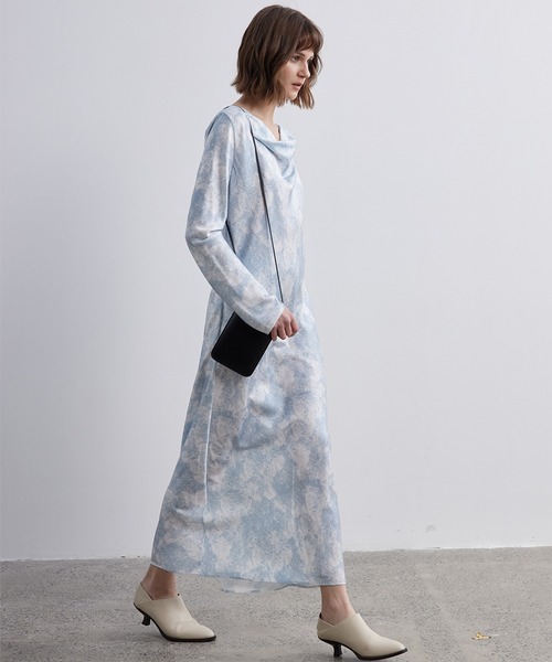 ELOOPS(イーループス)の「【ELOOPS】マーブル柄ドレープワンピース(ワンピース・レディース・ライトブルー・M/S/L)」の18枚目の写真