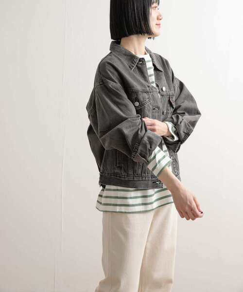 Lee(リー)の「Levi's TRUCKER JACKET(デニムジャケット・レディース・ブラック/インディゴブルー・SMALL)」の7枚目の写真