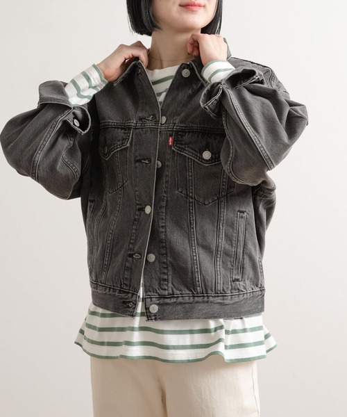 Lee(リー)の「Levi's TRUCKER JACKET(デニムジャケット・レディース・ブラック/インディゴブルー・SMALL)」の10枚目の写真