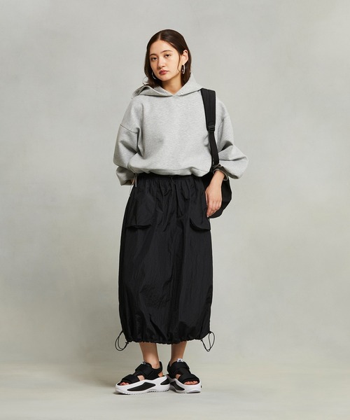 adidas（アディダス）の「シティ エスケープ カーゴスカート