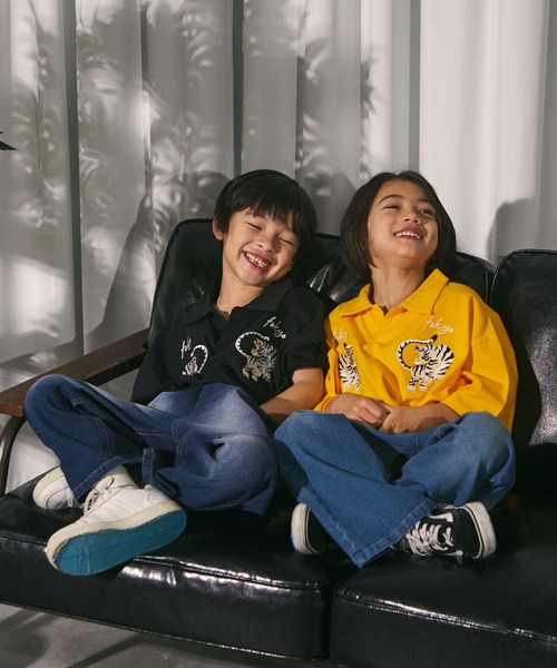 PAIRMANON STREET（ペアマノンストリート）の「【PAIRMANON STREET】ビッグシルエット スキッパー スカジャン風 刺繍 半袖 Tシャツ（ポロシャツ・キッズ・イエロー系その他/ブラック系その他/グリーン系その他/レッド系その他・100/90/130/120/110/150/140）」の8枚目の写真