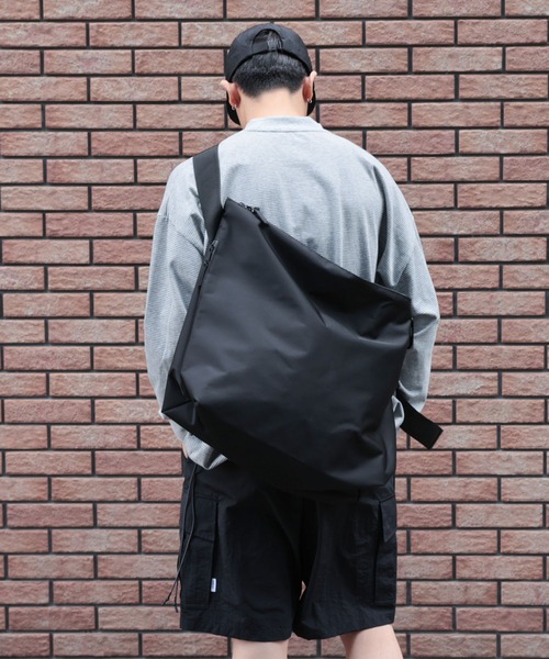 NYLON MESSENGER BAG / ナイロンメッセンジャーバッグ