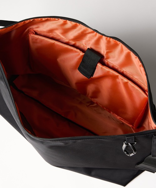 NYLON MESSENGER BAG / ナイロンメッセンジャーバッグ