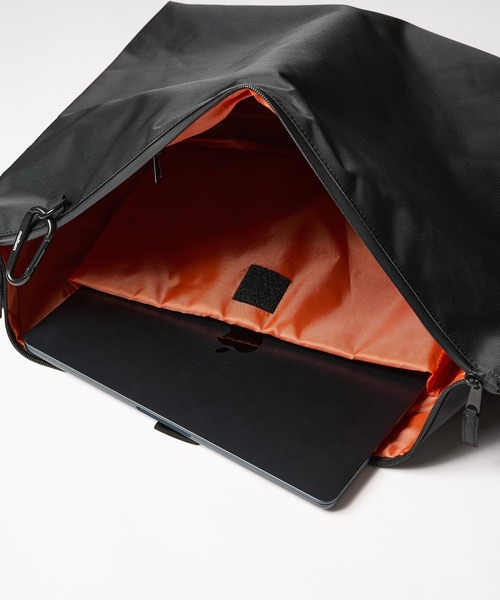 NYLON MESSENGER BAG / ナイロンメッセンジャーバッグ
