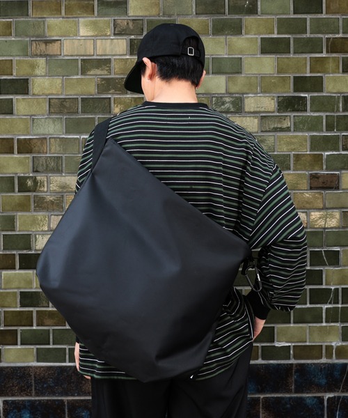 NYLON MESSENGER BAG / ナイロンメッセンジャーバッグ