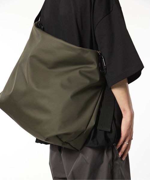 NYLON MESSENGER BAG（メッセンジャーバッグ）｜meltum（メルタム）の