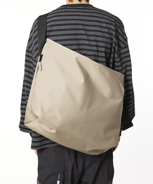 NYLON MESSENGER BAG（メッセンジャーバッグ）｜meltum（メルタム）の