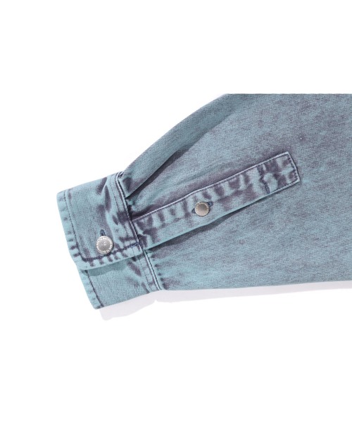 A BATHING APE（アベイシングエイプ）の「ACID WASH WORK SHIRT（シャツ/ブラウス・メンズ・ライトインディゴブルー・LARGE/MEDIUM/XX-LARGE/X-LARGE/SMALL）」の3枚目の写真