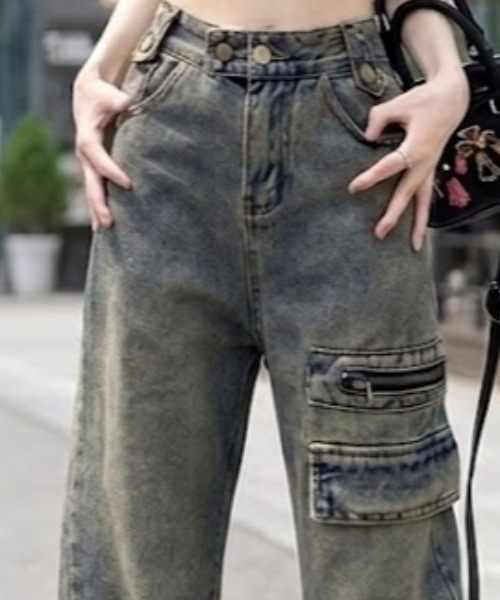 gossip!ロサンゼルス(ゴシップロサンゼルス)の「ジップ&フラップアクセント アクティブデニム(デニムパンツ・レディース・ブルー・S/M/L)」の11枚目の写真
