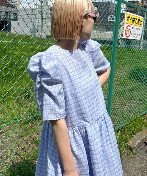 Alley by w closet（アリーバイダブルクローゼット）の「【Alley】肩きゃしゃ見え袖の夏っぽチェックワンピ（ワンピース・レディース・パープル/サックスブルー・FREE）」の4枚目の写真