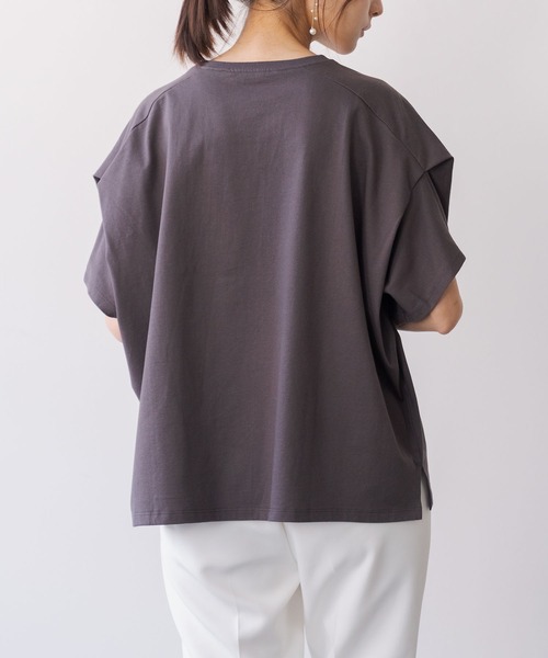 and it_(アンドイット)の「汗染み防止タックスリーブカットソー(Tシャツ/カットソー・レディース・ローズ/チャコール/オフホワイト/ブルー/チャコールグレー/グレー・FREE)」の12枚目の写真