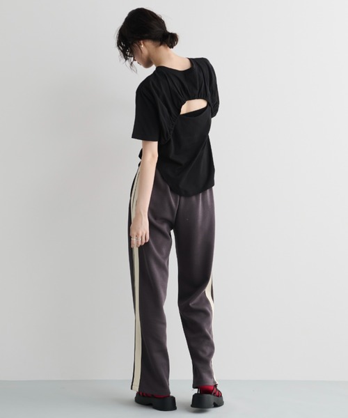 MERLOT（メルロー）の「ギャザーバックオープンT（Tシャツ/カットソー・レディース・ホワイト/ブラック・FREE）」の16枚目の写真