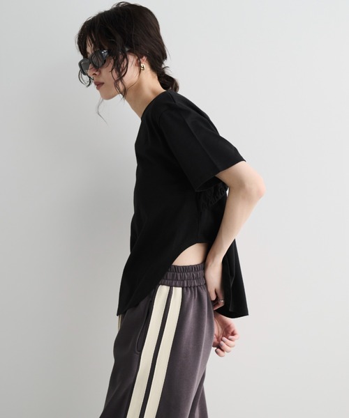 MERLOT（メルロー）の「ギャザーバックオープンT（Tシャツ/カットソー・レディース・ホワイト/ブラック・FREE）」の18枚目の写真