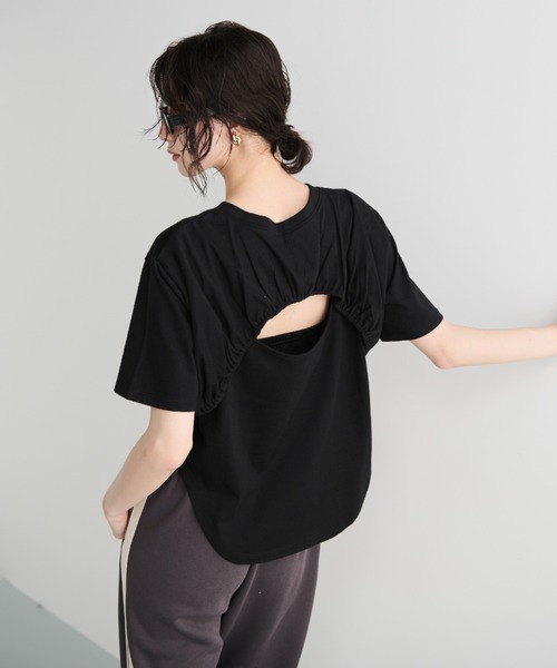 MERLOT（メルロー）の「ギャザーバックオープンT（Tシャツ/カットソー・レディース・ホワイト/ブラック・FREE）」の21枚目の写真