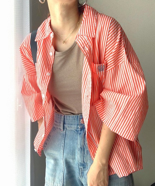 Q(キュー)の「カップ付きラメアメスリタンク(タンクトップ・レディース・ブラック/グレイッシュベージュ・MEDIUM)」の12枚目の写真