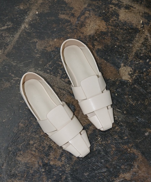 AIC.(エーアイシー)の「グルカフラットシューズ(パンプス・レディース・シルバー/ブラック/オフホワイト・SMALL/MEDIUM/LARGE)」の19枚目の写真