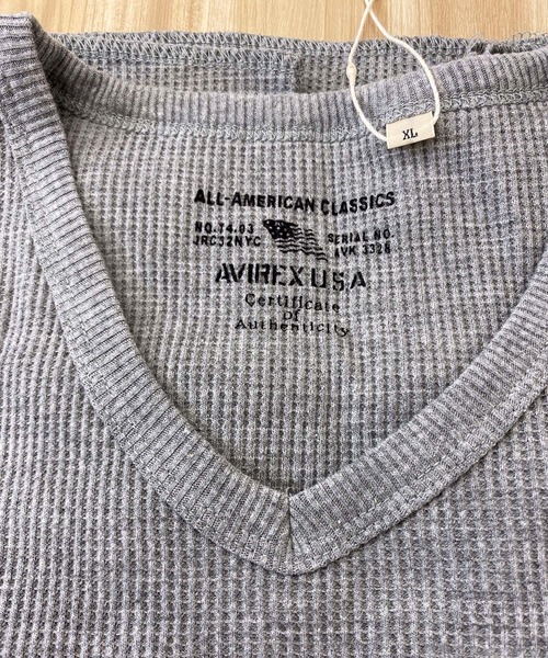 AVIREX(アヴィレックス)の「長袖 サーマル Vネック Tシャツ デイリーウェア(Tシャツ/カットソー・メンズ・ホワイト/ブラック/ネイビー/オリーブ/杢グレー・L/2XL/XL/M)」の8枚目の写真