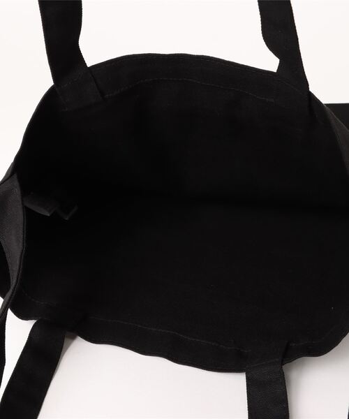 SPINNS（スピンズ）の「『異世界スーサイド・スクワッド×SPINNS』トートバッグ（トートバッグ・レディース・ナチュラル/ブラック・ONESIZE）」の5枚目の写真