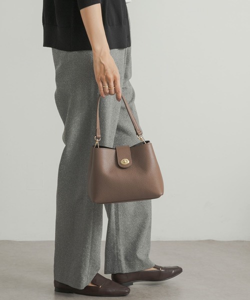 MARCO BIANCHINI（マルコビアンチーニ）の「MARCO BIANCHINI　ワンハンドル2WAYショルダーバッグ（ショルダーバッグ・レディース・ベージュ/ブラウン・ONE）」の6枚目の写真