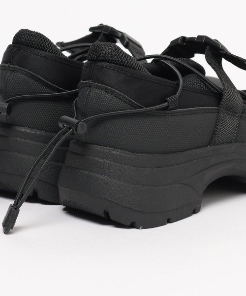 niko and...(ニコアンド)の「オリジナルクロスループスニーカー(スニーカー・レディース・ブラック/その他1・LARGE/MEDIUM)」の8枚目の写真