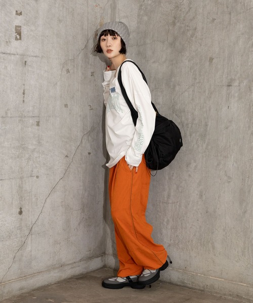 niko and...(ニコアンド)の「オリジナルクロスループスニーカー(スニーカー・レディース・ブラック/その他1・LARGE/MEDIUM)」の14枚目の写真