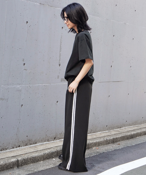 AP STUDIO(エーピーストゥディオ)の「ノベルラインパンツ(スラックス・レディース・ブラック・34/36/38/40)」の16枚目の写真