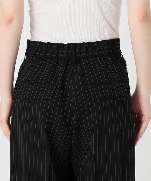 AP STUDIO(エーピーストゥディオ)の「ノベルラインパンツ(スラックス・レディース・ブラック・34/36/38/40)」の4枚目の写真