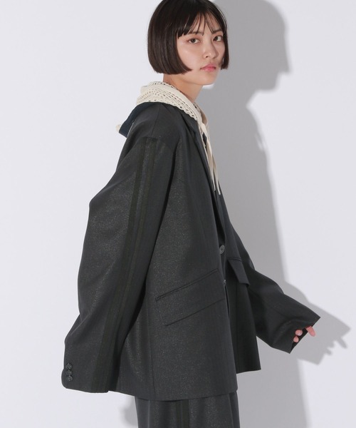 Anui（アニュイ）の「【UNISEX】ラインスリーブジャケット（テーラードジャケット・レディース・ブラック/ブラウン・MEDIUM）」の6枚目の写真