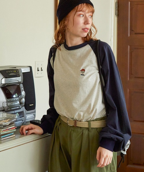 MONO-MART LADY'S(モノマートレディース)の「BOYロゴワッペン刺繍 ラグランスリーブ長袖Tシャツ(Tシャツ/カットソー・レディース・アイボリー/オートミール/ホワイト系・FREE)」の3枚目の写真