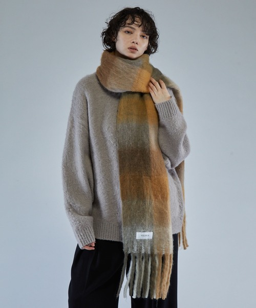 VELNUS】Mohair touch gradation-like volume check muffler