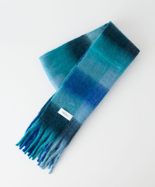 VELNUS(ベルナス)の「【VELNUS】Mohair touch gradation-like volume check muffler/モヘアタッチ グラデーションライクボリュームチェックマフラー(マフラー・メンズ・イエロー系/ブルー系・FREE)」の8枚目の写真