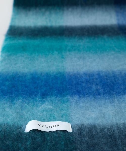 VELNUS(ベルナス)の「【VELNUS】Mohair touch gradation-like volume check muffler/モヘアタッチ グラデーションライクボリュームチェックマフラー(マフラー・メンズ・イエロー系/ブルー系・FREE)」の13枚目の写真