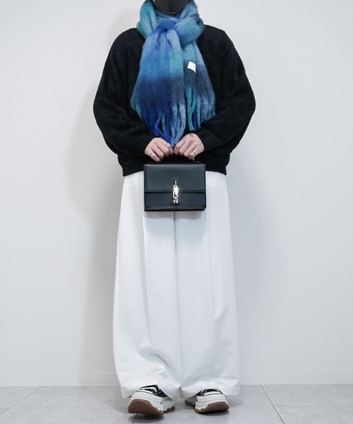 VELNUS(ベルナス)の「【VELNUS】Mohair touch gradation-like volume check muffler/モヘアタッチ グラデーションライクボリュームチェックマフラー(マフラー・メンズ・イエロー系/ブルー系・FREE)」の21枚目の写真