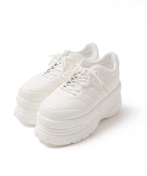 WEGO(ウィゴー)の「WEGO/超厚底ラインスニーカー(スニーカー・レディース・ホワイト/ブラック・LARGE/MEDIUM)」の6枚目の写真