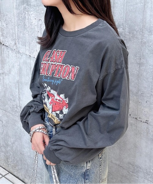 INGNI（イング）の「ピグメントアソートロゴプリントロングTシャツ（Tシャツ/カットソー・レディース・オフホワイト/チャコールグレー/ライトグレー系8/グレー系3・M）」の19枚目の写真