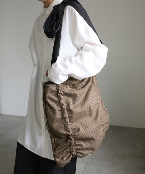 select MOCA（セレクトモカ）の「リボンショルダーギャザートートバッグ（ショルダーバッグ・レディース・ブラウン/グリーン/ブラック・FREE）」の2枚目の写真